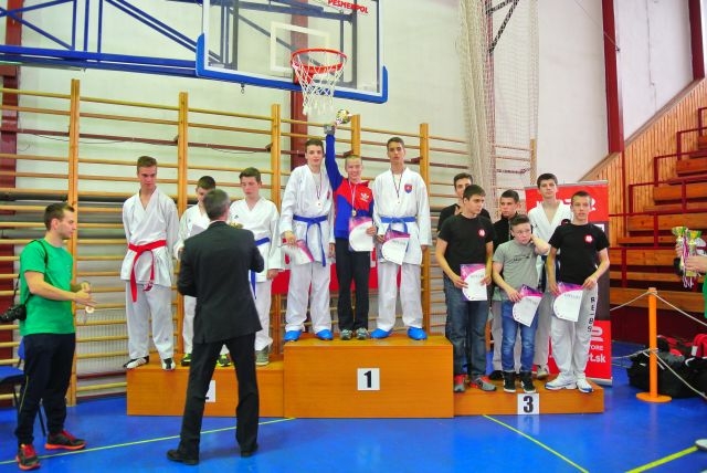 Dominik Imrich - Majstrovstvá Slovenska družstiev v karate - 1. miesto